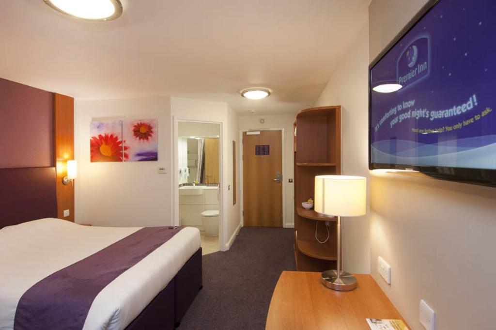 Premier Inn Reading Central מראה חיצוני תמונה